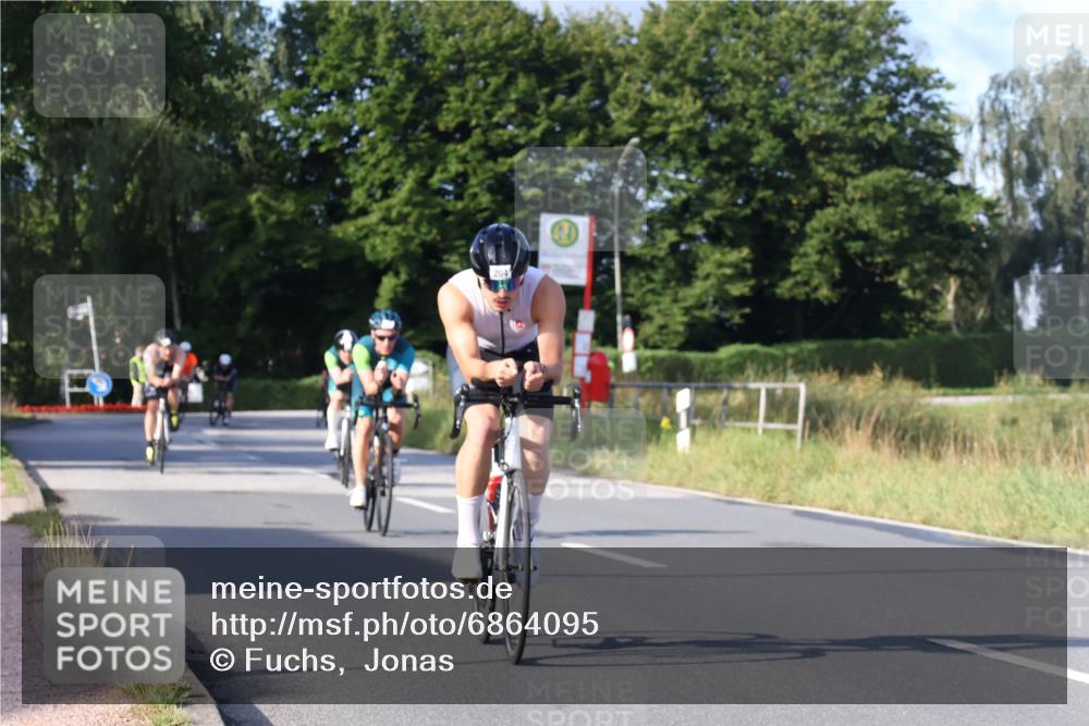 25.08.2024 - Elbe Triathlon Hamburg Fuchs,  Jonas http://msf.ph/oto/6864095 25.08.2024 09:21:40 Radfahren 197, 204, 42, 46, 92, 294, 34 meine-sportfotos.de
