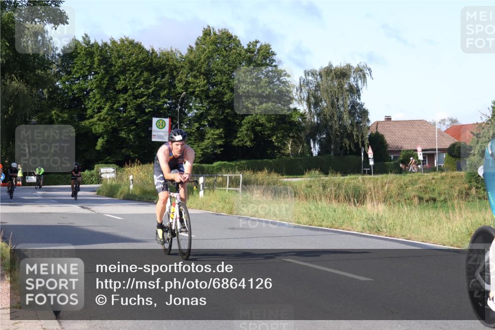 25.08.2024 - Elbe Triathlon Hamburg Fuchs,  Jonas http://msf.ph/oto/6864126 25.08.2024 09:21:42 Radfahren 197, 204, 42, 46, 92, 294, 34, 280, 190 meine-sportfotos.de