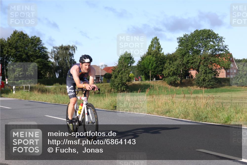 25.08.2024 - Elbe Triathlon Hamburg Fuchs,  Jonas http://msf.ph/oto/6864143 25.08.2024 09:21:42 Radfahren 197, 204, 42, 46, 92, 294, 34, 280, 190 meine-sportfotos.de