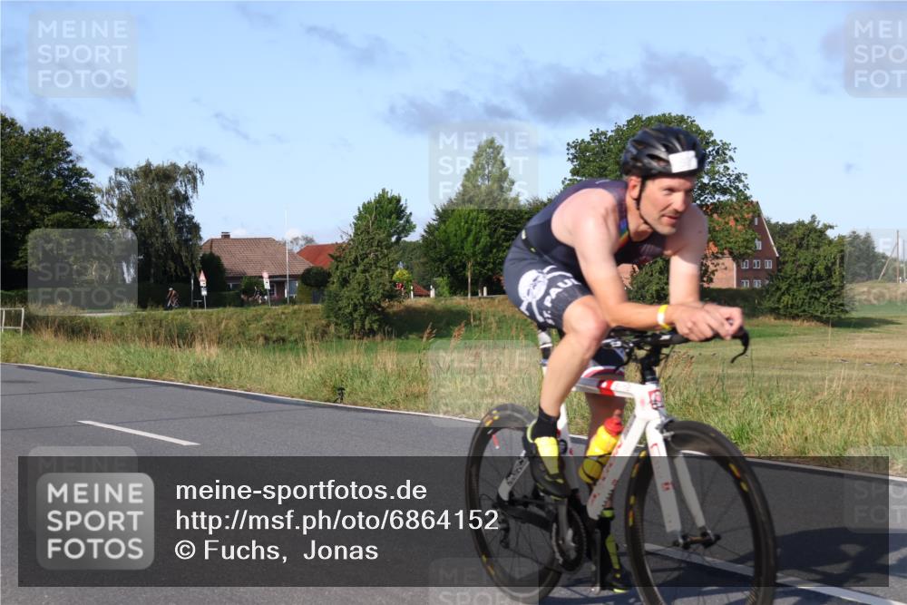 25.08.2024 - Elbe Triathlon Hamburg Fuchs,  Jonas http://msf.ph/oto/6864152 25.08.2024 09:21:43 Radfahren 197, 204, 42, 46, 92, 294, 34, 280, 190 meine-sportfotos.de