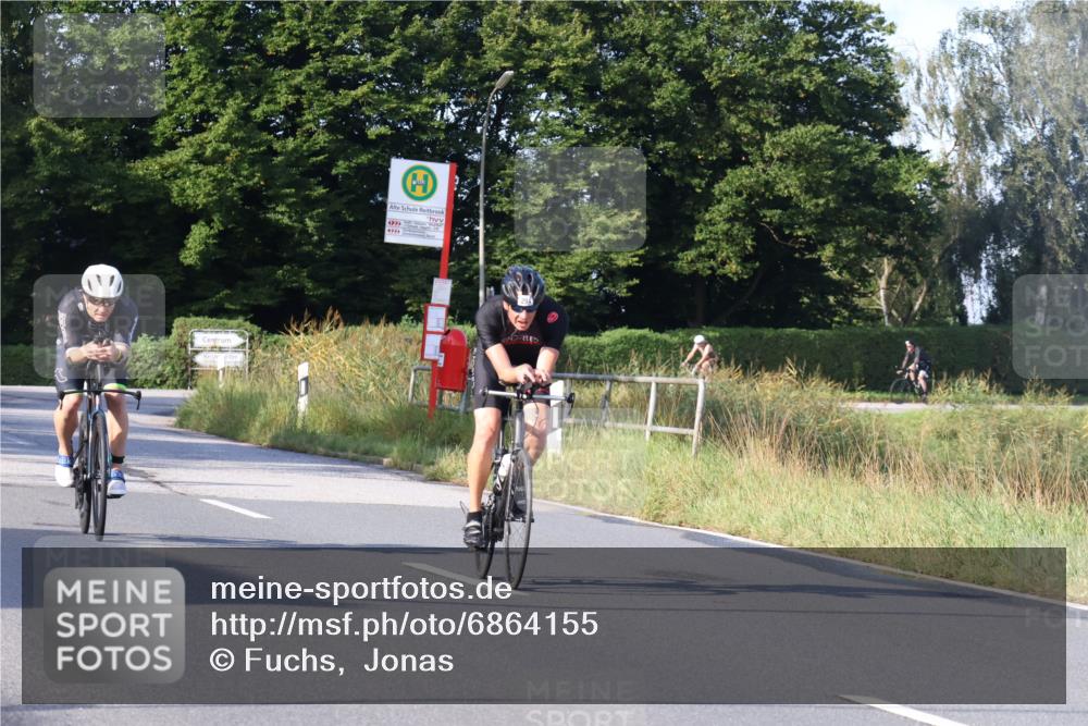 25.08.2024 - Elbe Triathlon Hamburg Fuchs,  Jonas http://msf.ph/oto/6864155 25.08.2024 09:21:44 Radfahren 197, 204, 42, 46, 92, 294, 34, 280, 190 meine-sportfotos.de