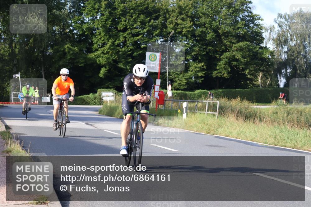 25.08.2024 - Elbe Triathlon Hamburg Fuchs,  Jonas http://msf.ph/oto/6864161 25.08.2024 09:21:45 Radfahren 204, 42, 46, 92, 294, 34, 280, 190 meine-sportfotos.de