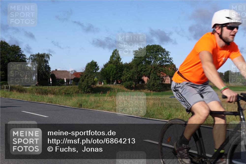 25.08.2024 - Elbe Triathlon Hamburg Fuchs,  Jonas http://msf.ph/oto/6864213 25.08.2024 09:21:48 Radfahren 92, 294, 34, 280, 190, 84 meine-sportfotos.de