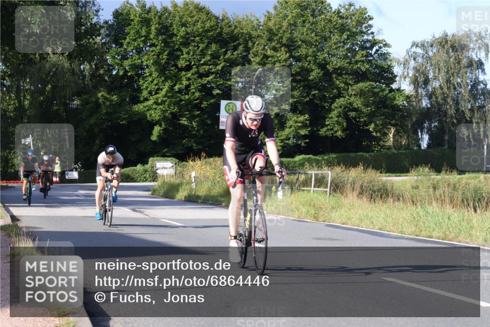 25.08.2024 - Elbe Triathlon Hamburg Fuchs,  Jonas http://msf.ph/oto/6864446 25.08.2024 09:22:22 Radfahren 37, 169, 179, 62, 440, 410, 128, 75 meine-sportfotos.de