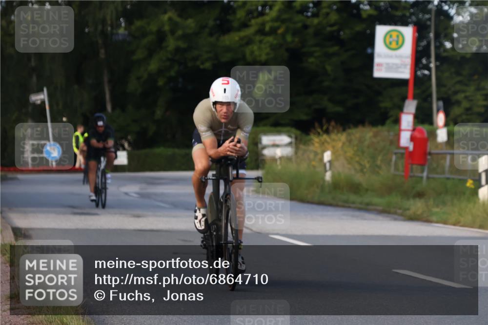 25.08.2024 - Elbe Triathlon Hamburg Fuchs,  Jonas http://msf.ph/oto/6864710 25.08.2024 09:23:10 Radfahren 105, 340, 120 meine-sportfotos.de