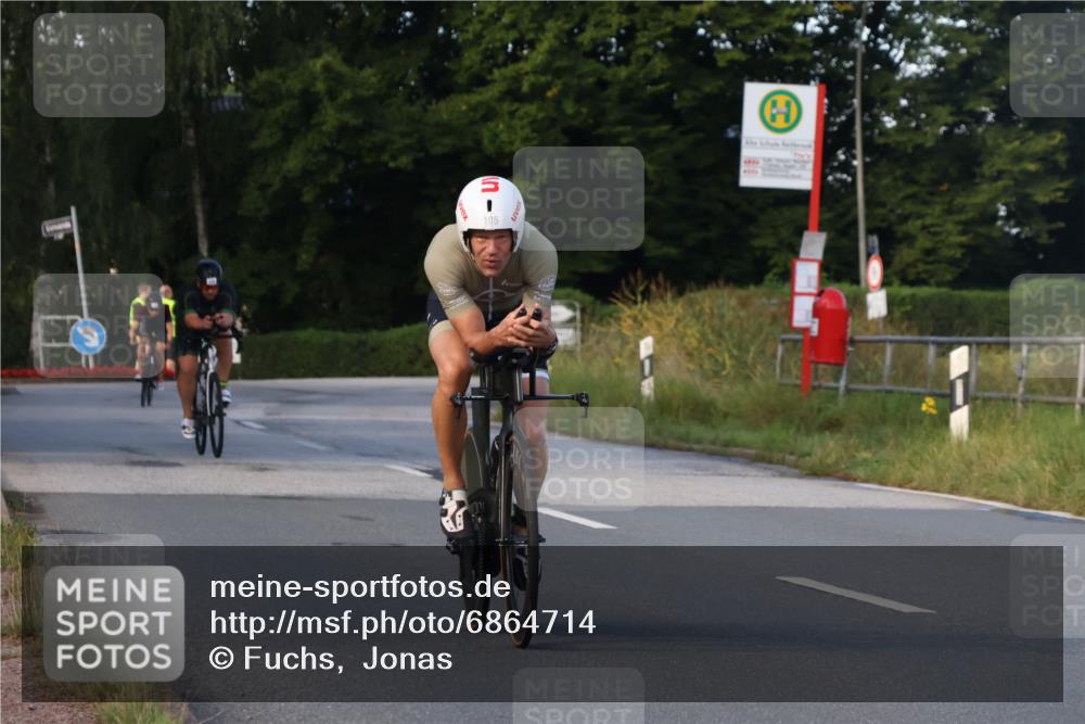 25.08.2024 - Elbe Triathlon Hamburg Fuchs,  Jonas http://msf.ph/oto/6864714 25.08.2024 09:23:10 Radfahren 105, 340, 120 meine-sportfotos.de