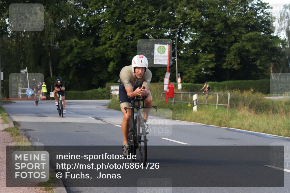 25.08.2024 - Elbe Triathlon Hamburg Fuchs,  Jonas http://msf.ph/oto/6864726 25.08.2024 09:23:10 Radfahren 105, 340, 120 meine-sportfotos.de