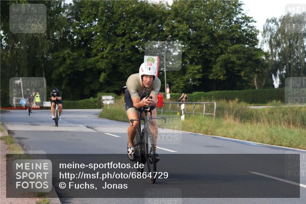 25.08.2024 - Elbe Triathlon Hamburg Fuchs,  Jonas http://msf.ph/oto/6864729 25.08.2024 09:23:11 Radfahren 105, 340, 120 meine-sportfotos.de