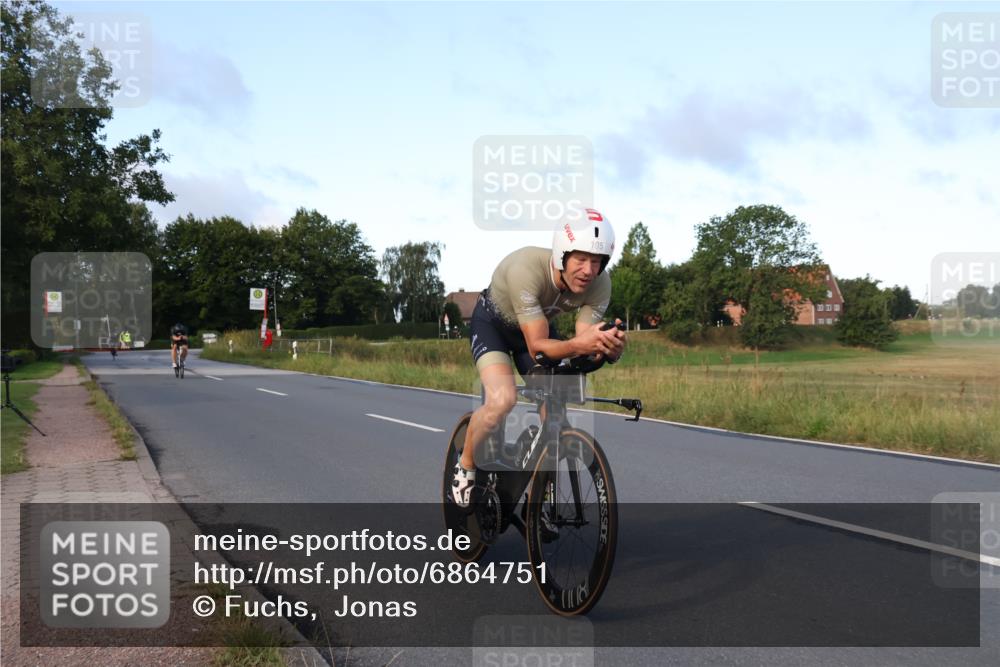 25.08.2024 - Elbe Triathlon Hamburg Fuchs,  Jonas http://msf.ph/oto/6864751 25.08.2024 09:23:11 Radfahren 105, 340, 120 meine-sportfotos.de