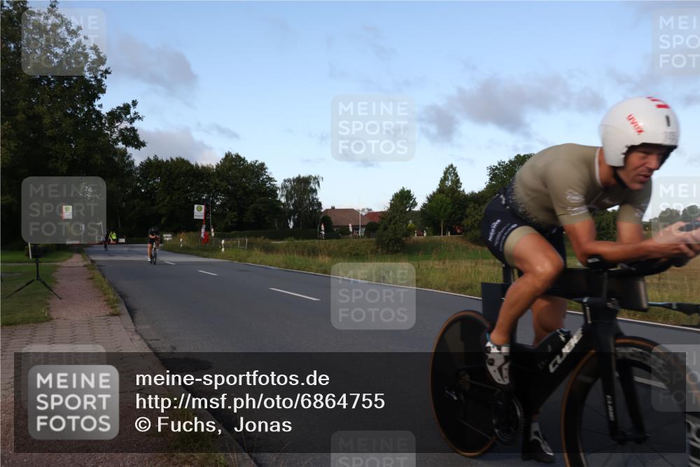 25.08.2024 - Elbe Triathlon Hamburg Fuchs,  Jonas http://msf.ph/oto/6864755 25.08.2024 09:23:12 Radfahren 105, 340, 120 meine-sportfotos.de