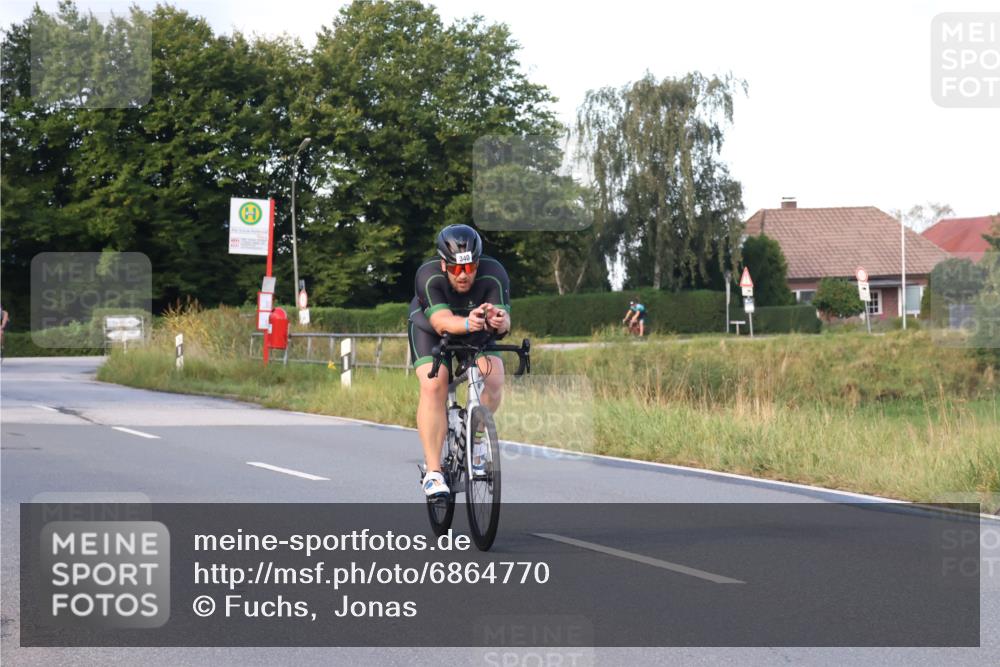 25.08.2024 - Elbe Triathlon Hamburg Fuchs,  Jonas http://msf.ph/oto/6864770 25.08.2024 09:23:13 Radfahren 105, 340, 120, 367 meine-sportfotos.de