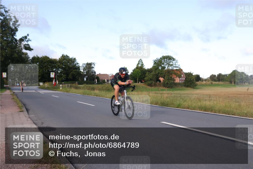 25.08.2024 - Elbe Triathlon Hamburg Fuchs,  Jonas http://msf.ph/oto/6864789 25.08.2024 09:23:14 Radfahren 105, 340, 120, 367 meine-sportfotos.de