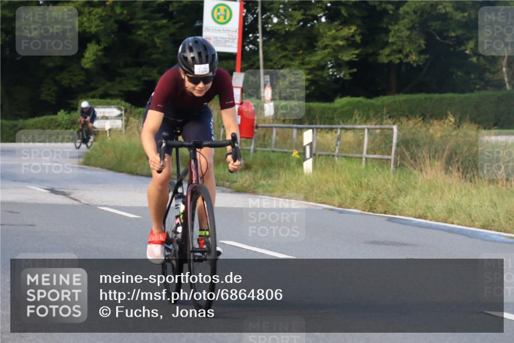 25.08.2024 - Elbe Triathlon Hamburg Fuchs,  Jonas http://msf.ph/oto/6864806 25.08.2024 09:23:15 Radfahren 105, 340, 120, 367 meine-sportfotos.de