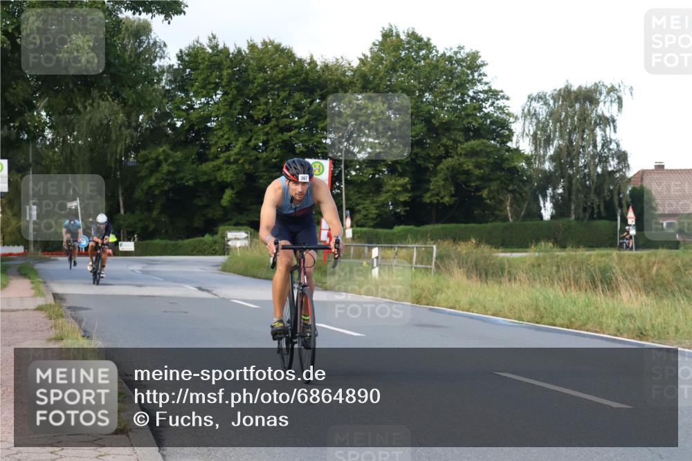 25.08.2024 - Elbe Triathlon Hamburg Fuchs,  Jonas http://msf.ph/oto/6864890 25.08.2024 09:23:20 Radfahren 120, 367, 198, 167 meine-sportfotos.de