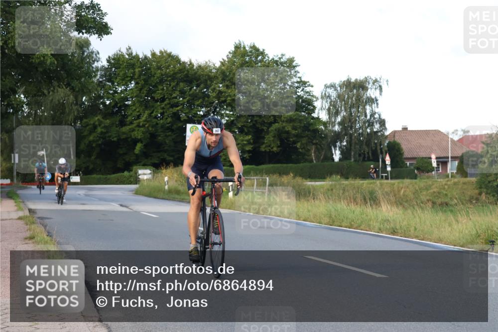 25.08.2024 - Elbe Triathlon Hamburg Fuchs,  Jonas http://msf.ph/oto/6864894 25.08.2024 09:23:20 Radfahren 120, 367, 198, 167 meine-sportfotos.de