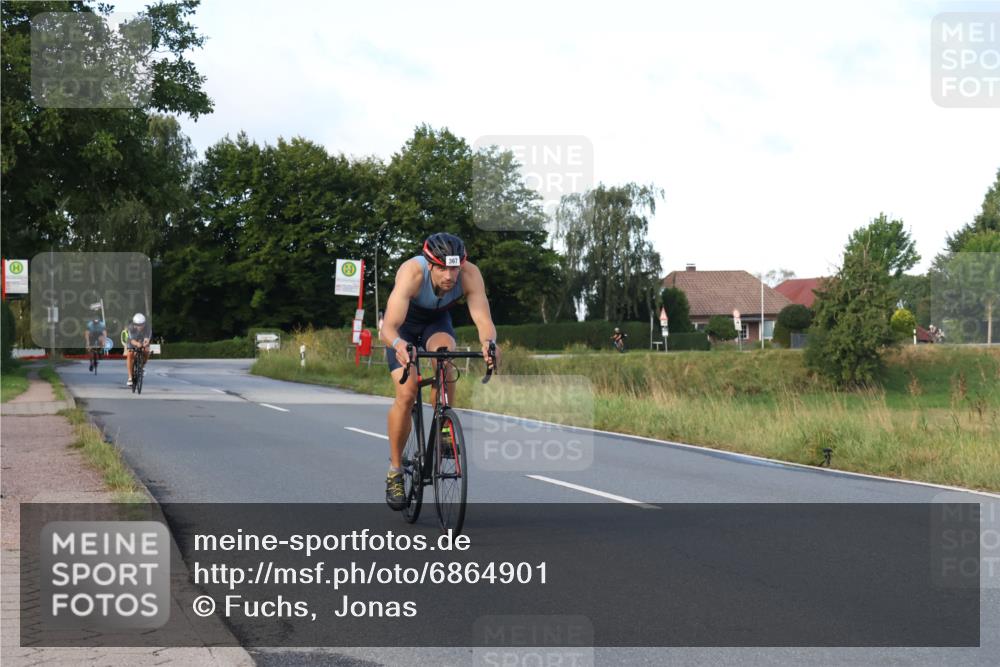 25.08.2024 - Elbe Triathlon Hamburg Fuchs,  Jonas http://msf.ph/oto/6864901 25.08.2024 09:23:20 Radfahren 120, 367, 198, 167 meine-sportfotos.de