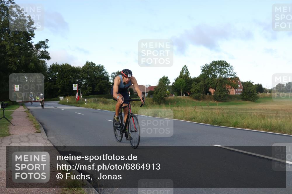 25.08.2024 - Elbe Triathlon Hamburg Fuchs,  Jonas http://msf.ph/oto/6864913 25.08.2024 09:23:20 Radfahren 120, 367, 198, 167 meine-sportfotos.de