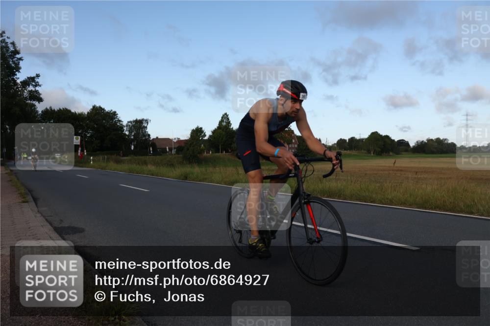 25.08.2024 - Elbe Triathlon Hamburg Fuchs,  Jonas http://msf.ph/oto/6864927 25.08.2024 09:23:21 Radfahren 120, 367, 198, 167 meine-sportfotos.de