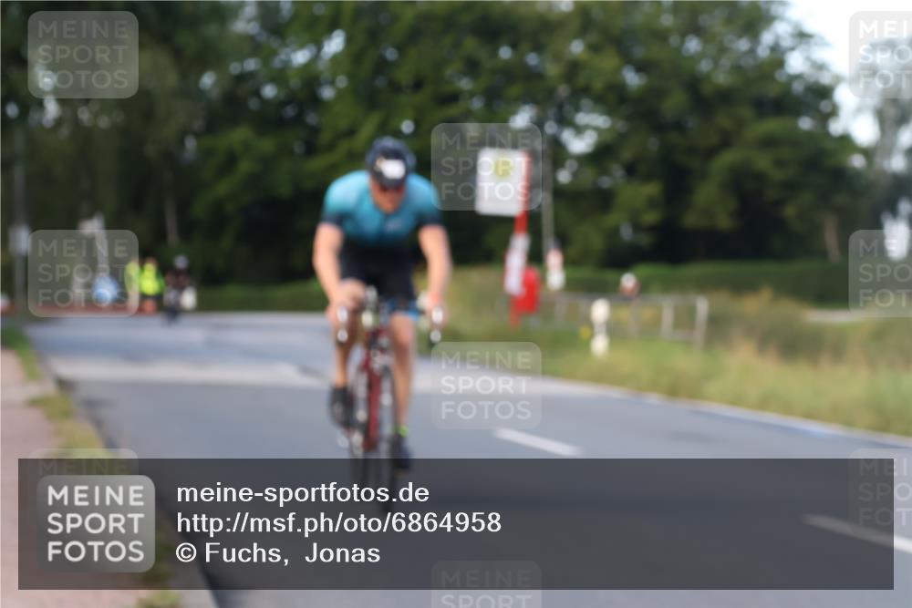 25.08.2024 - Elbe Triathlon Hamburg Fuchs,  Jonas http://msf.ph/oto/6864958 25.08.2024 09:23:24 Radfahren 367, 198, 167, 258 meine-sportfotos.de