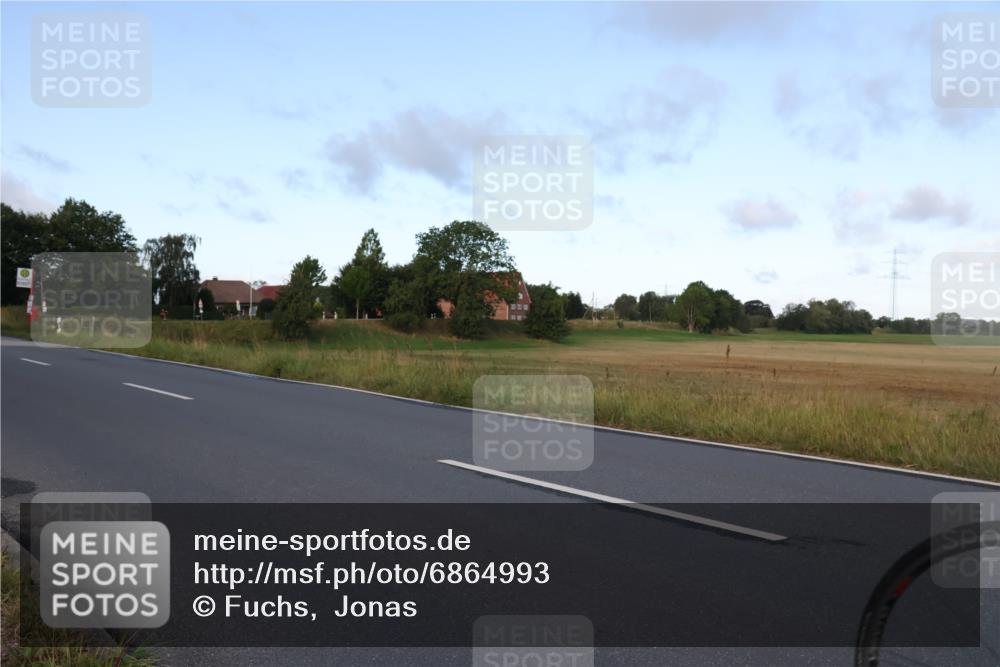 25.08.2024 - Elbe Triathlon Hamburg Fuchs,  Jonas http://msf.ph/oto/6864993 25.08.2024 09:23:26 Radfahren 198, 167, 258, 86 meine-sportfotos.de