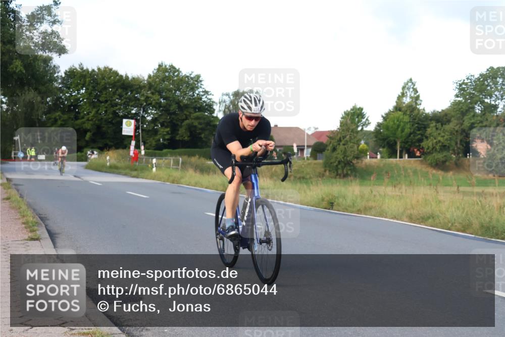 25.08.2024 - Elbe Triathlon Hamburg Fuchs,  Jonas http://msf.ph/oto/6865044 25.08.2024 09:23:30 Radfahren 167, 258, 86, 64 meine-sportfotos.de