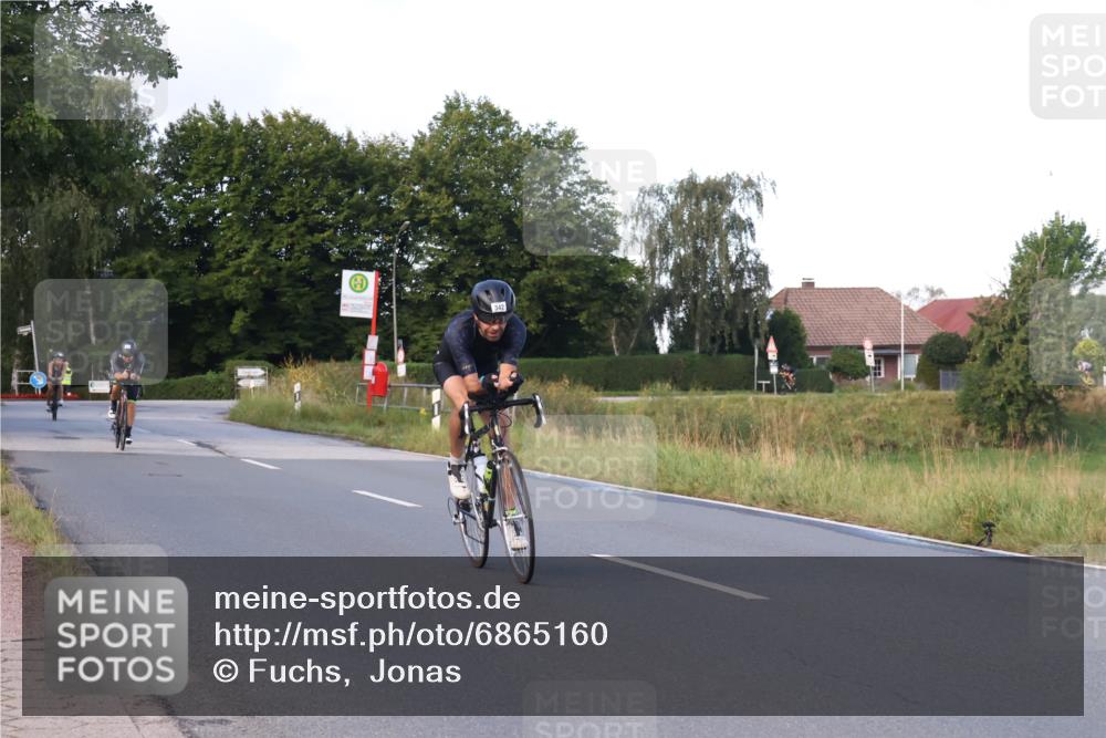 25.08.2024 - Elbe Triathlon Hamburg Fuchs,  Jonas http://msf.ph/oto/6865160 25.08.2024 09:23:38 Radfahren 86, 64, 342, 35, 153 meine-sportfotos.de