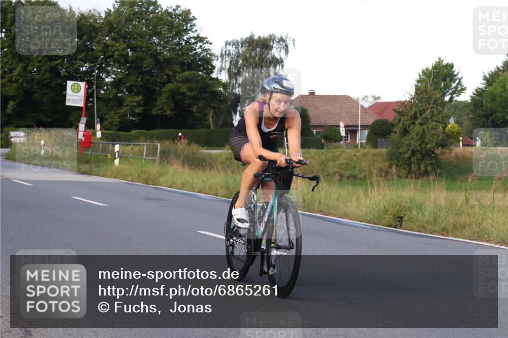 25.08.2024 - Elbe Triathlon Hamburg Fuchs,  Jonas http://msf.ph/oto/6865261 25.08.2024 09:23:43 Radfahren 342, 35, 153, 310 meine-sportfotos.de