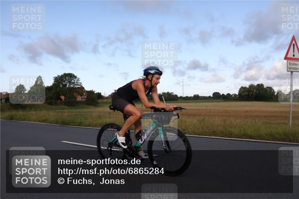 25.08.2024 - Elbe Triathlon Hamburg Fuchs,  Jonas http://msf.ph/oto/6865284 25.08.2024 09:23:43 Radfahren 342, 35, 153, 310 meine-sportfotos.de