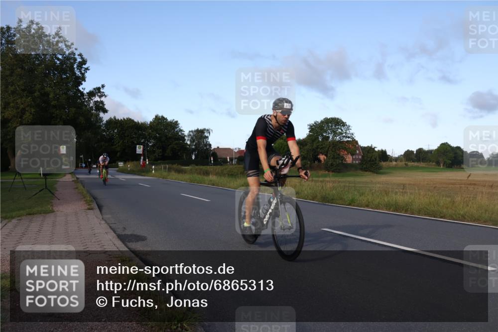 25.08.2024 - Elbe Triathlon Hamburg Fuchs,  Jonas http://msf.ph/oto/6865313 25.08.2024 09:23:50 Radfahren 310, 404, 60, 278 meine-sportfotos.de