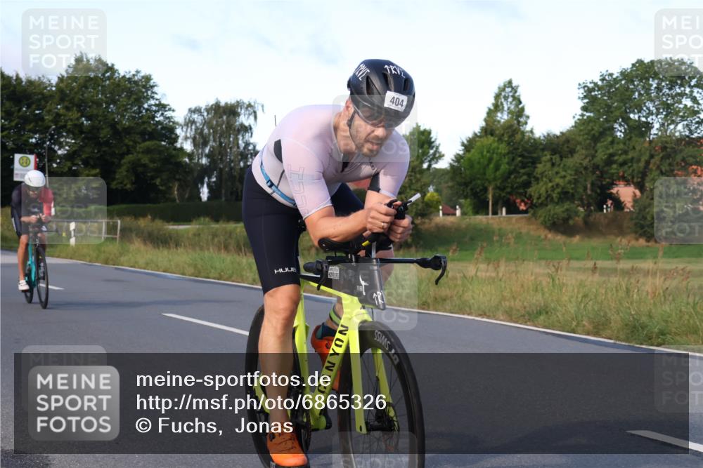25.08.2024 - Elbe Triathlon Hamburg Fuchs,  Jonas http://msf.ph/oto/6865326 25.08.2024 09:23:52 Radfahren 310, 404, 60, 278 meine-sportfotos.de