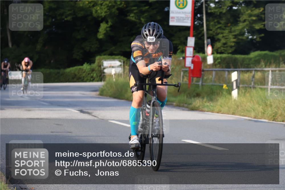 25.08.2024 - Elbe Triathlon Hamburg Fuchs,  Jonas http://msf.ph/oto/6865390 25.08.2024 09:24:03 Radfahren 142, 369, 76, 74, 117 meine-sportfotos.de
