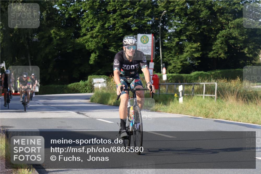 25.08.2024 - Elbe Triathlon Hamburg Fuchs,  Jonas http://msf.ph/oto/6865580 25.08.2024 09:24:20 Radfahren 97, 174, 295, 94, 420, 309, 186, 180 meine-sportfotos.de
