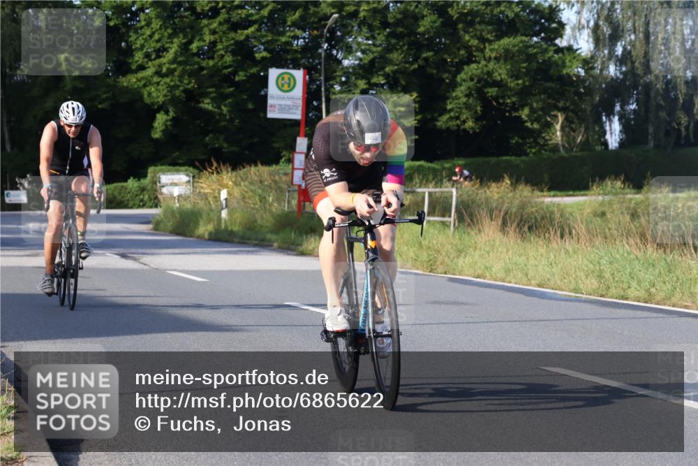 25.08.2024 - Elbe Triathlon Hamburg Fuchs,  Jonas http://msf.ph/oto/6865622 25.08.2024 09:24:23 Radfahren 295, 94, 420, 309, 186, 180 meine-sportfotos.de