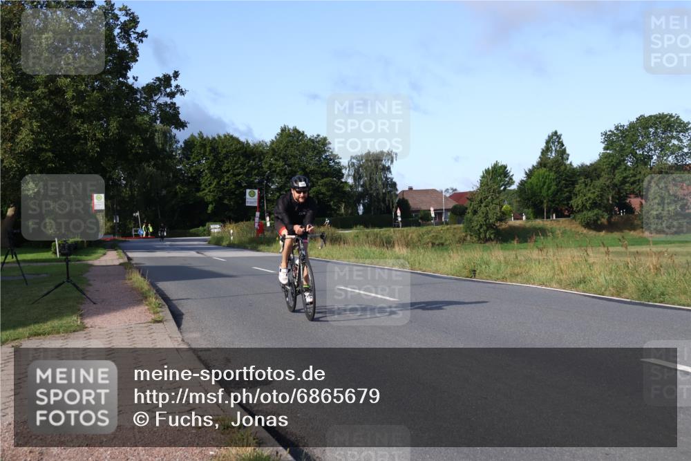 25.08.2024 - Elbe Triathlon Hamburg Fuchs,  Jonas http://msf.ph/oto/6865679 25.08.2024 09:24:27 Radfahren 94, 420, 309, 186, 180, 419 meine-sportfotos.de