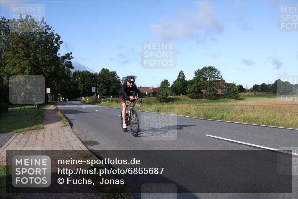 25.08.2024 - Elbe Triathlon Hamburg Fuchs,  Jonas http://msf.ph/oto/6865687 25.08.2024 09:24:27 Radfahren 94, 420, 309, 186, 180, 419 meine-sportfotos.de
