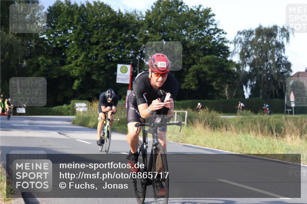 25.08.2024 - Elbe Triathlon Hamburg Fuchs,  Jonas http://msf.ph/oto/6865717 25.08.2024 09:24:33 Radfahren 419, 465, 205, 161 meine-sportfotos.de