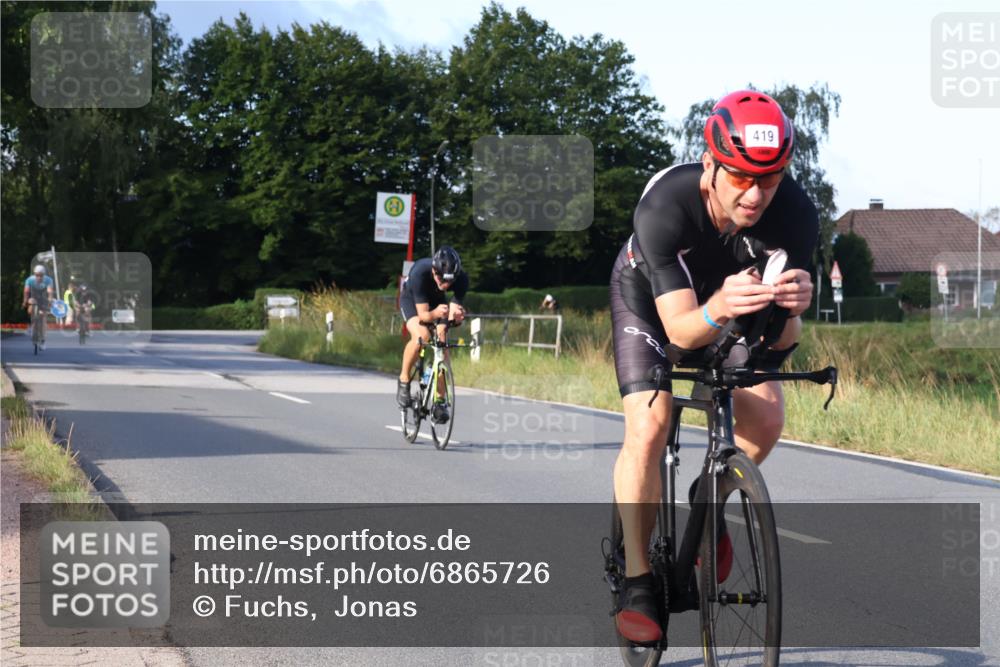 25.08.2024 - Elbe Triathlon Hamburg Fuchs,  Jonas http://msf.ph/oto/6865726 25.08.2024 09:24:33 Radfahren 419, 465, 205, 161 meine-sportfotos.de