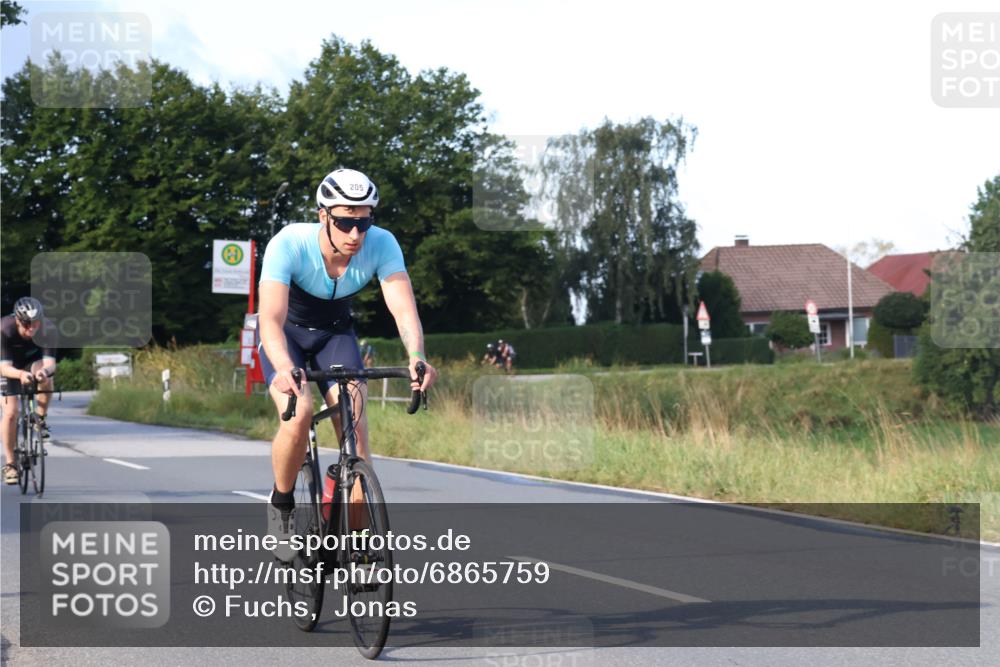 25.08.2024 - Elbe Triathlon Hamburg Fuchs,  Jonas http://msf.ph/oto/6865759 25.08.2024 09:24:38 Radfahren 419, 465, 205, 161, 160, 261, 248 meine-sportfotos.de