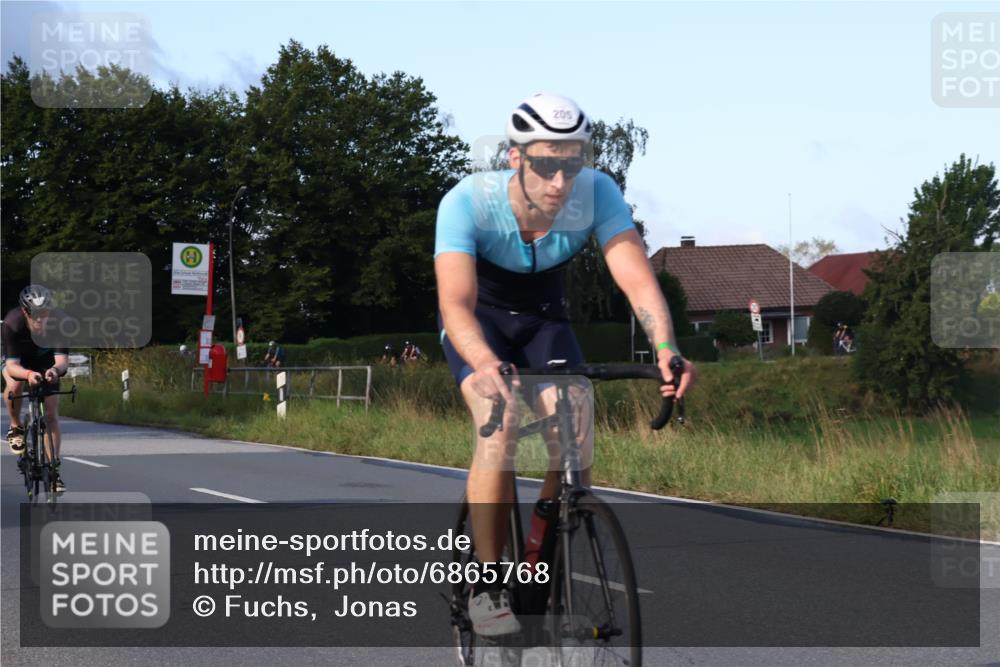 25.08.2024 - Elbe Triathlon Hamburg Fuchs,  Jonas http://msf.ph/oto/6865768 25.08.2024 09:24:38 Radfahren 419, 465, 205, 161, 160, 261, 248 meine-sportfotos.de