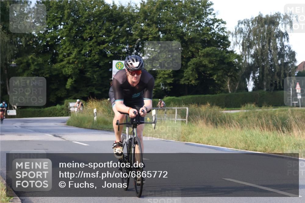 25.08.2024 - Elbe Triathlon Hamburg Fuchs,  Jonas http://msf.ph/oto/6865772 25.08.2024 09:24:39 Radfahren 419, 465, 205, 161, 160, 261, 248 meine-sportfotos.de