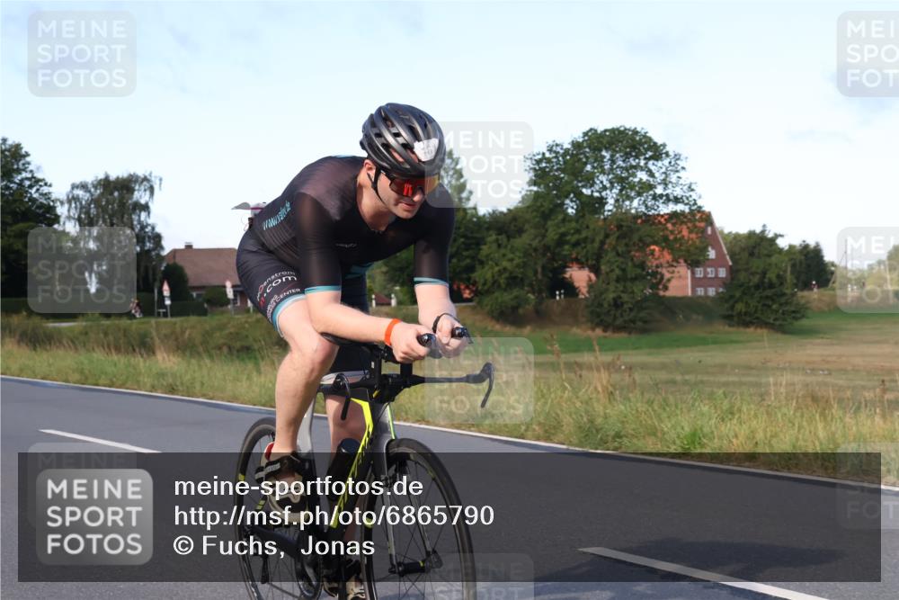 25.08.2024 - Elbe Triathlon Hamburg Fuchs,  Jonas http://msf.ph/oto/6865790 25.08.2024 09:24:40 Radfahren 465, 205, 161, 160, 261, 248 meine-sportfotos.de