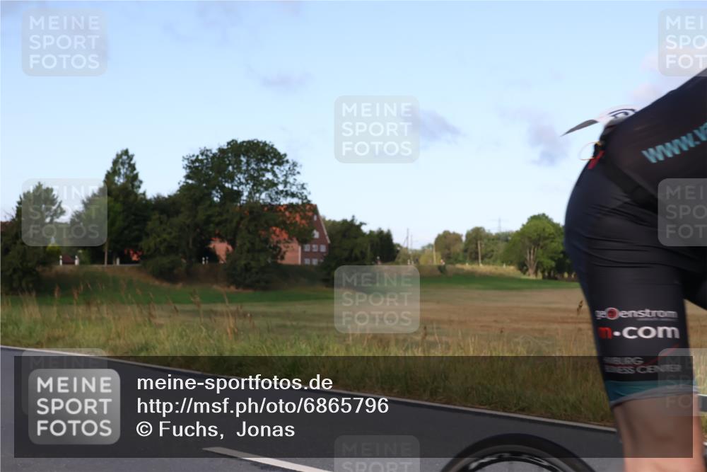 25.08.2024 - Elbe Triathlon Hamburg Fuchs,  Jonas http://msf.ph/oto/6865796 25.08.2024 09:24:40 Radfahren 465, 205, 161, 160, 261, 248 meine-sportfotos.de