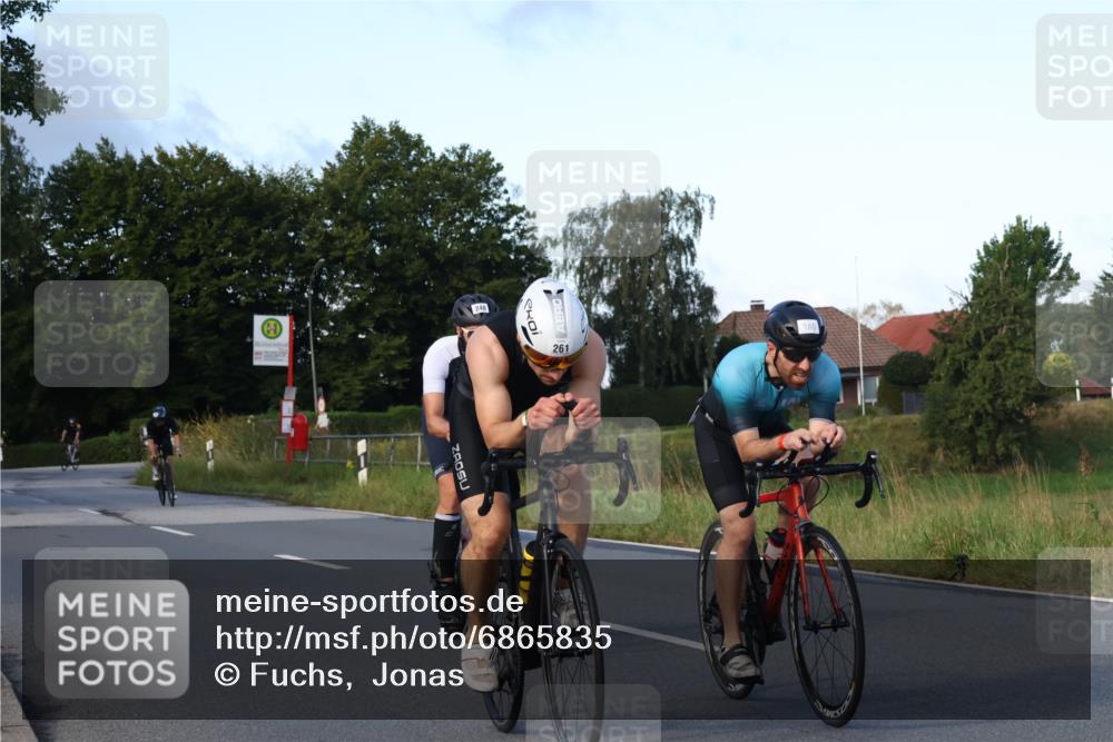 25.08.2024 - Elbe Triathlon Hamburg Fuchs,  Jonas http://msf.ph/oto/6865835 25.08.2024 09:24:44 Radfahren 205, 161, 160, 261, 248, 349, 236, 262, 414 meine-sportfotos.de