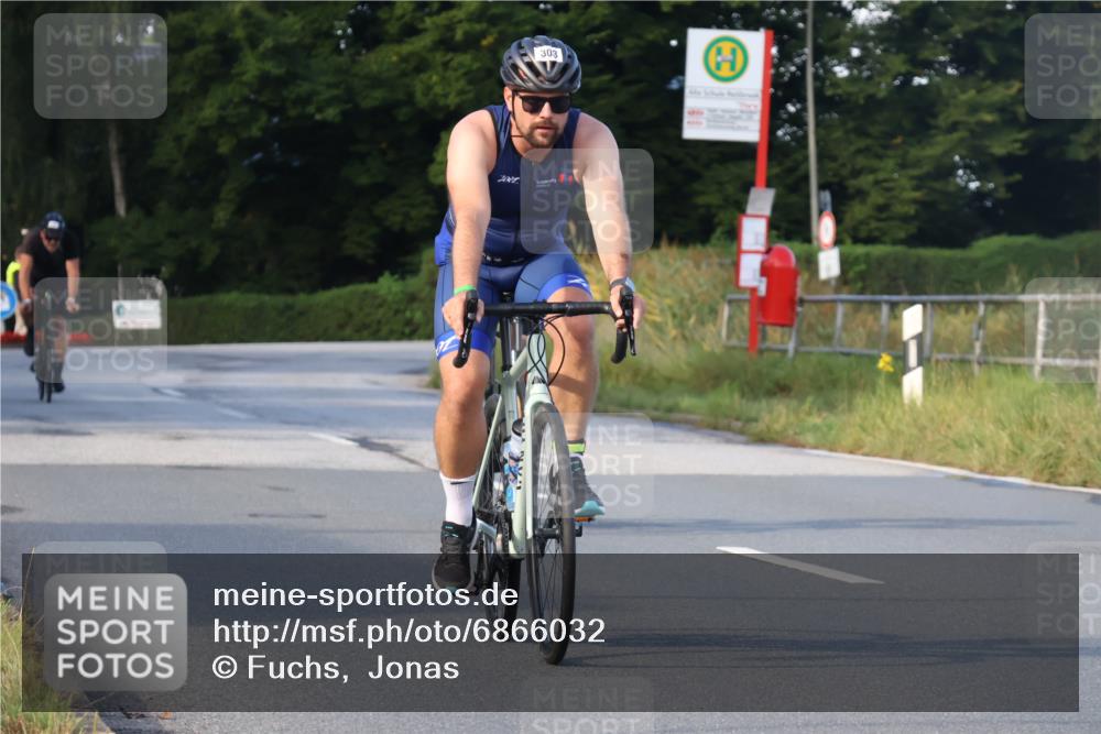 25.08.2024 - Elbe Triathlon Hamburg Fuchs,  Jonas http://msf.ph/oto/6866032 25.08.2024 09:25:11 Radfahren 95, 87, 303, 426, 415 meine-sportfotos.de