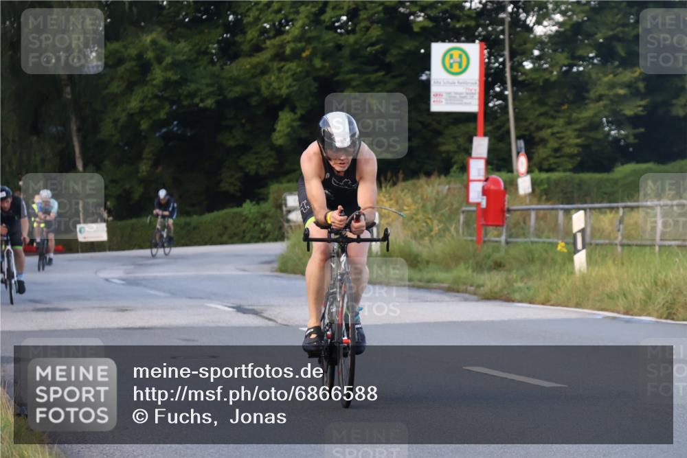 25.08.2024 - Elbe Triathlon Hamburg Fuchs,  Jonas http://msf.ph/oto/6866588 25.08.2024 09:26:21 Radfahren 54, 83, 194, 217, 244 meine-sportfotos.de