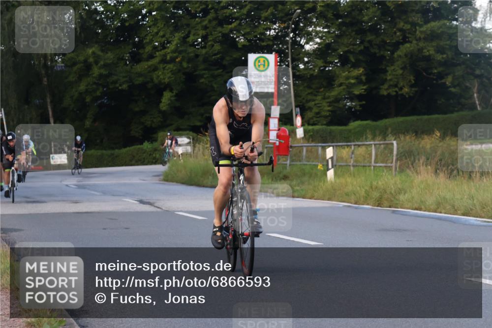 25.08.2024 - Elbe Triathlon Hamburg Fuchs,  Jonas http://msf.ph/oto/6866593 25.08.2024 09:26:22 Radfahren 54, 83, 194, 217, 244, 193 meine-sportfotos.de