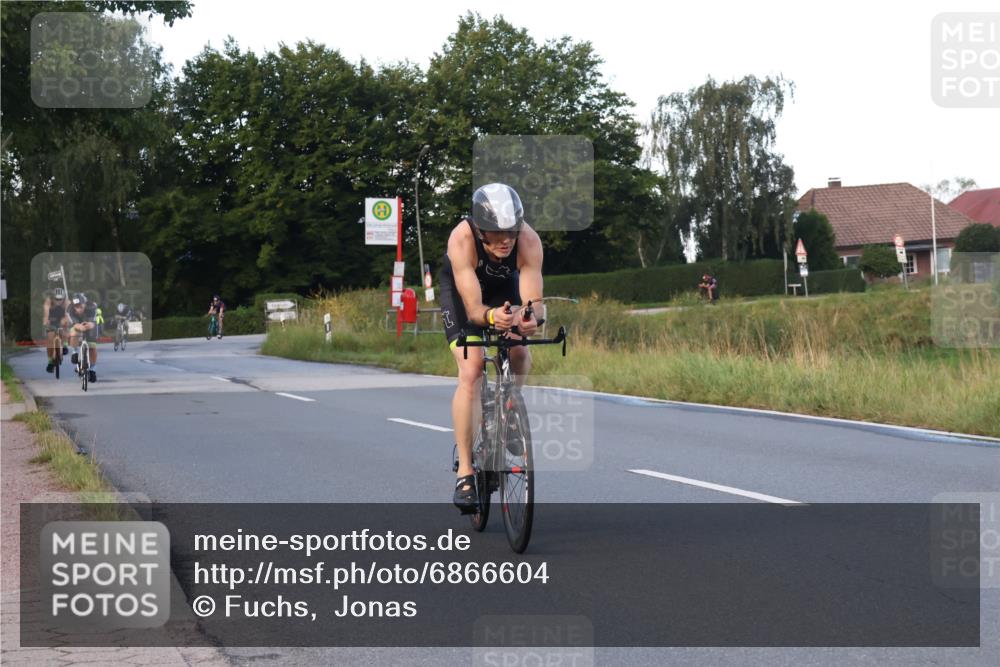 25.08.2024 - Elbe Triathlon Hamburg Fuchs,  Jonas http://msf.ph/oto/6866604 25.08.2024 09:26:22 Radfahren 54, 83, 194, 217, 244, 193 meine-sportfotos.de