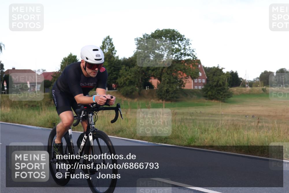 25.08.2024 - Elbe Triathlon Hamburg Fuchs,  Jonas http://msf.ph/oto/6866793 25.08.2024 09:26:54 Radfahren 185, 409, 282 meine-sportfotos.de