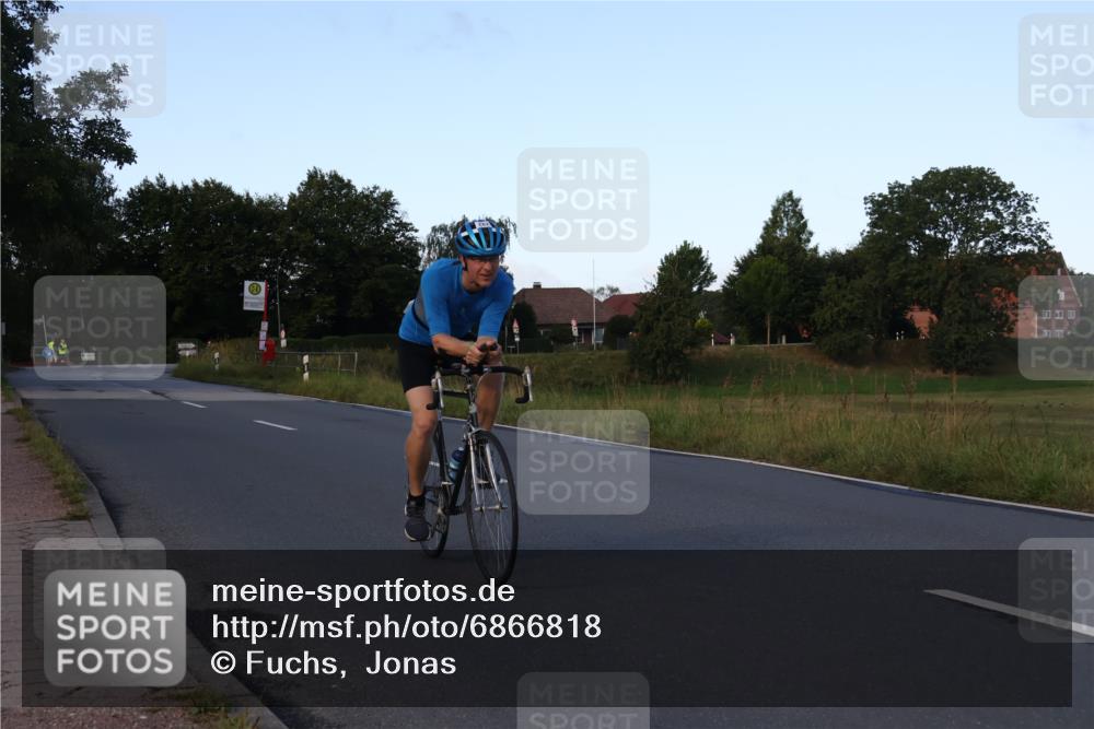 25.08.2024 - Elbe Triathlon Hamburg Fuchs,  Jonas http://msf.ph/oto/6866818 25.08.2024 09:26:56 Radfahren 409, 282 meine-sportfotos.de