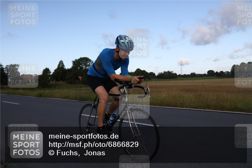 25.08.2024 - Elbe Triathlon Hamburg Fuchs,  Jonas http://msf.ph/oto/6866829 25.08.2024 09:26:56 Radfahren 409, 282 meine-sportfotos.de